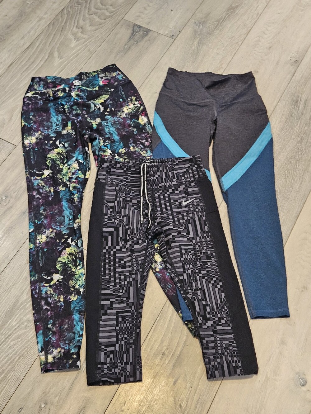 Lot of 3 Womens Small Leggings Nike Dri-FIT Old Navy Athletic Works Size S